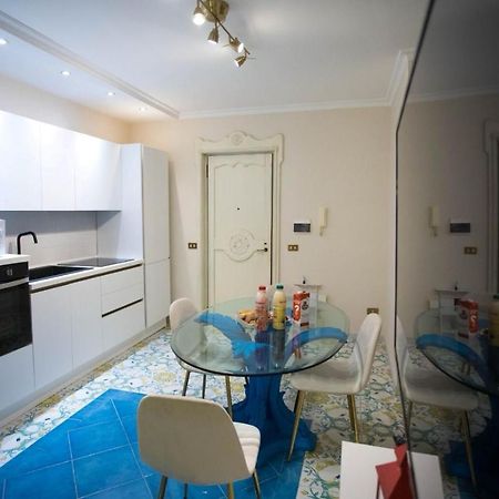 Apartament Hause Naty Spaccanapoli Zewnętrze zdjęcie