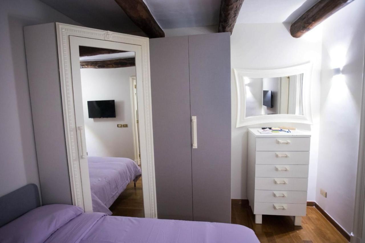 Apartament Hause Naty Spaccanapoli Zewnętrze zdjęcie