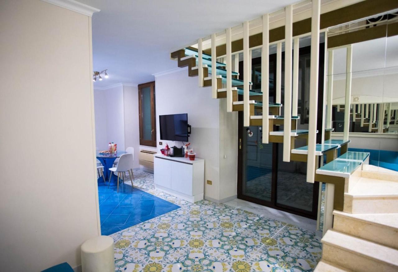 Apartament Hause Naty Spaccanapoli Zewnętrze zdjęcie
