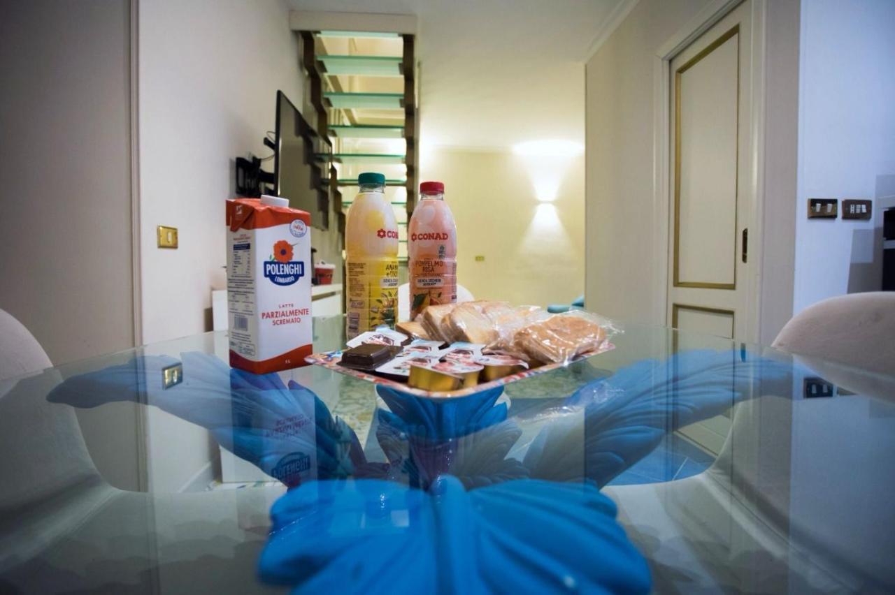Apartament Hause Naty Spaccanapoli Zewnętrze zdjęcie