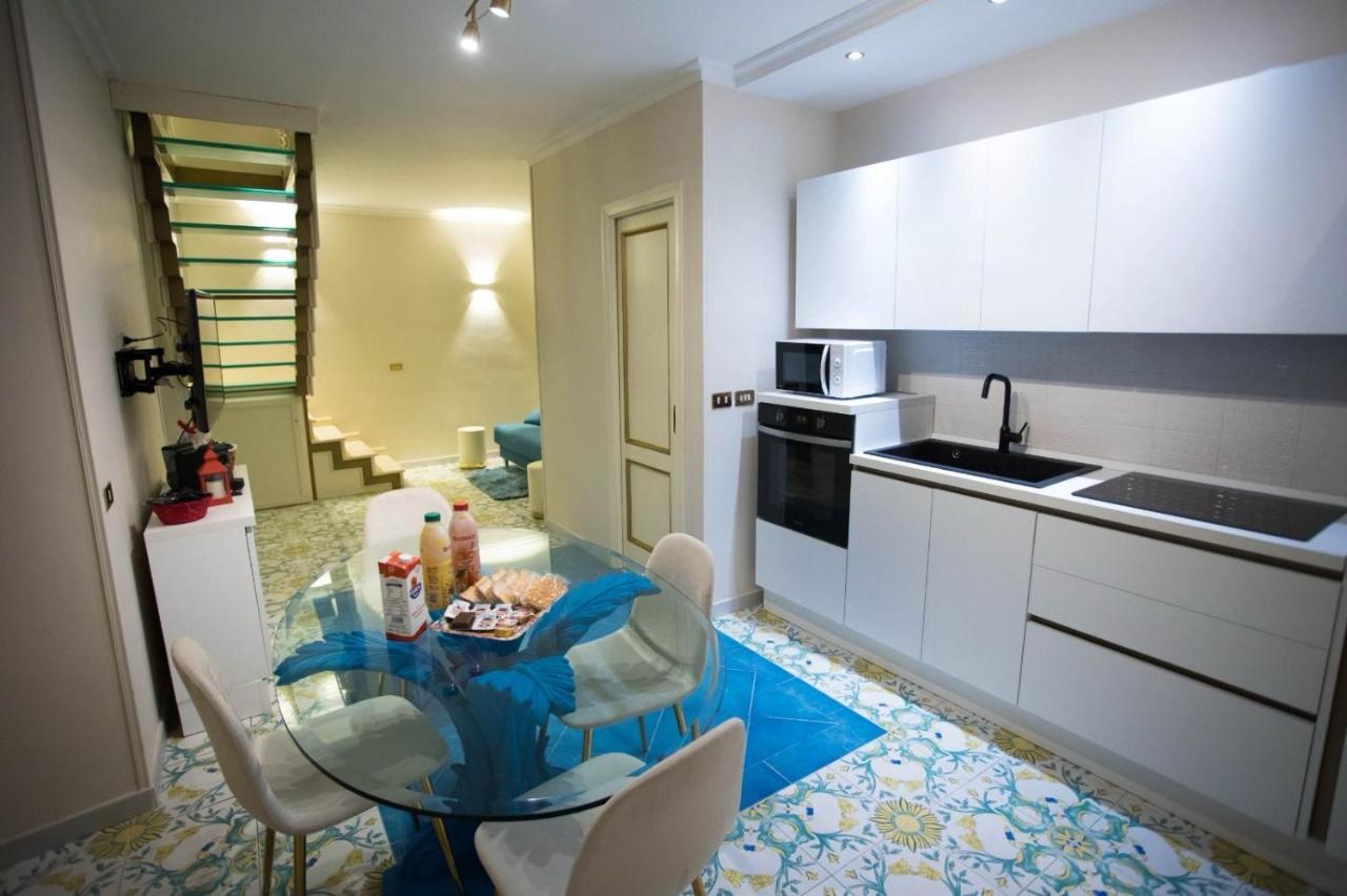 Apartament Hause Naty Spaccanapoli Zewnętrze zdjęcie