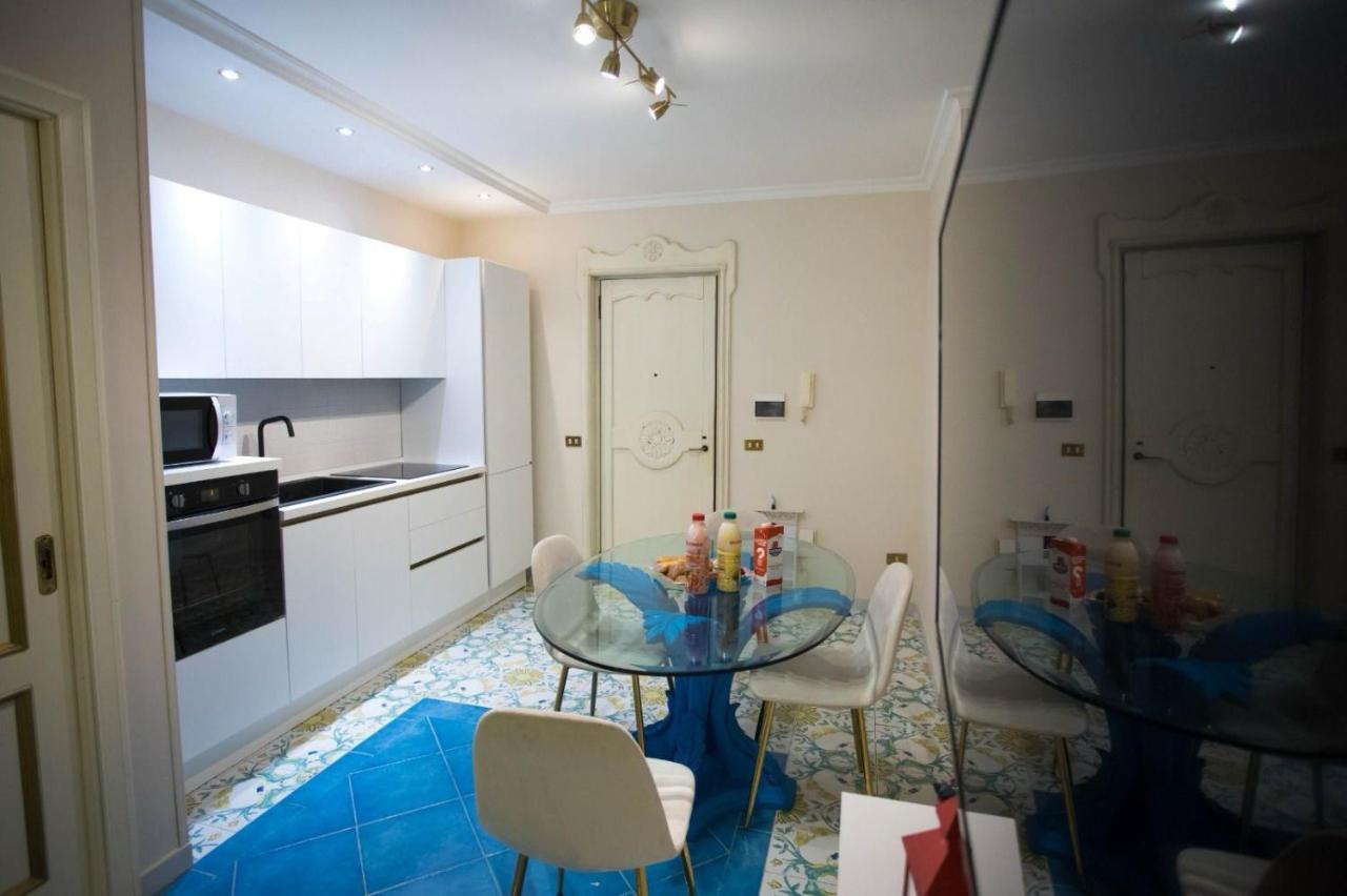 Apartament Hause Naty Spaccanapoli Zewnętrze zdjęcie